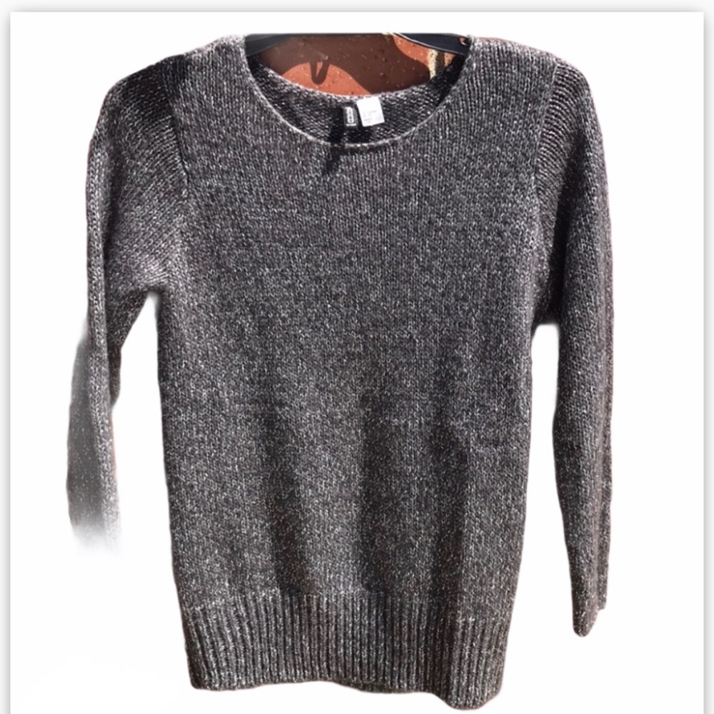 🖤🖤🖤Divides Gray Metallic Sweater